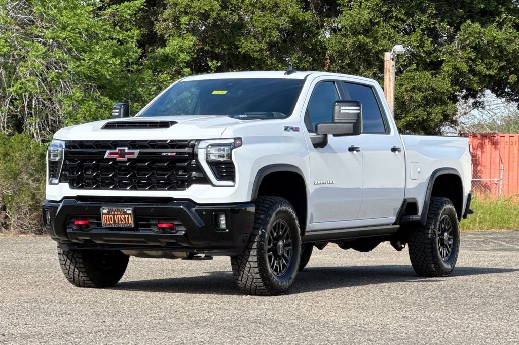 Certified 2025 Chevrolet Silverado 2500 ZR2 w/ Technology Package AWD/4WD image 8