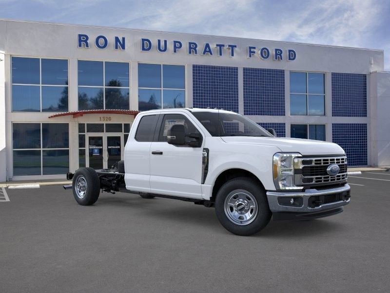New 2026 Ford F350 XL w/ XL Chrome Package RWD image 8