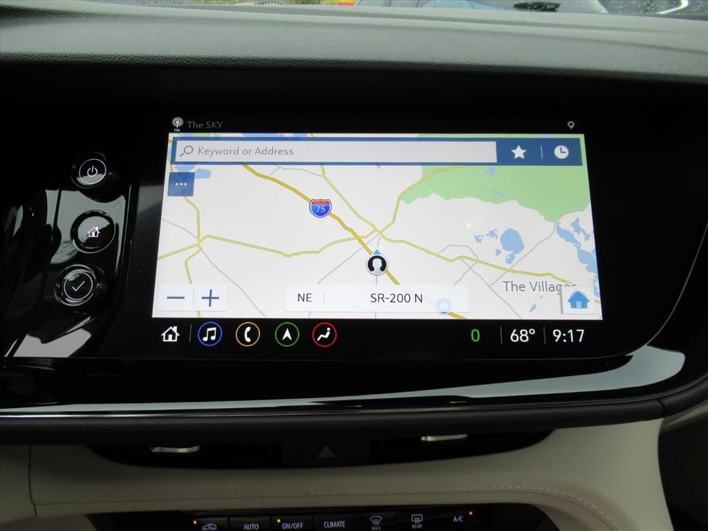 Used 2023 Buick Envision Avenir image 25