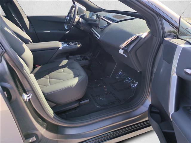 Used 2023 BMW iX xDrive50 w/ Sport Package AWD/4WD image 23