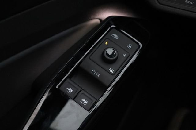 New 2025 Volkswagen ID.4 Pro S image 19