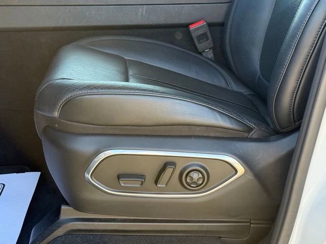 Used 2024 Jeep Wagoneer Series II w/ Flexible Seating Group AWD/4WD image 14