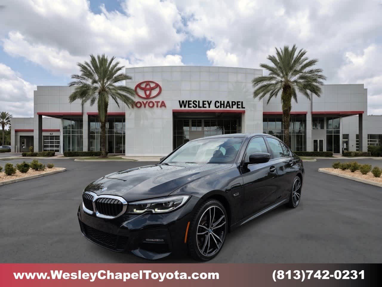 Used 2022 BMW 330e w/ M Sport Package RWD image 1
