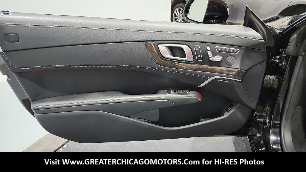 Used 2013 Mercedes-Benz SL 550 image 32