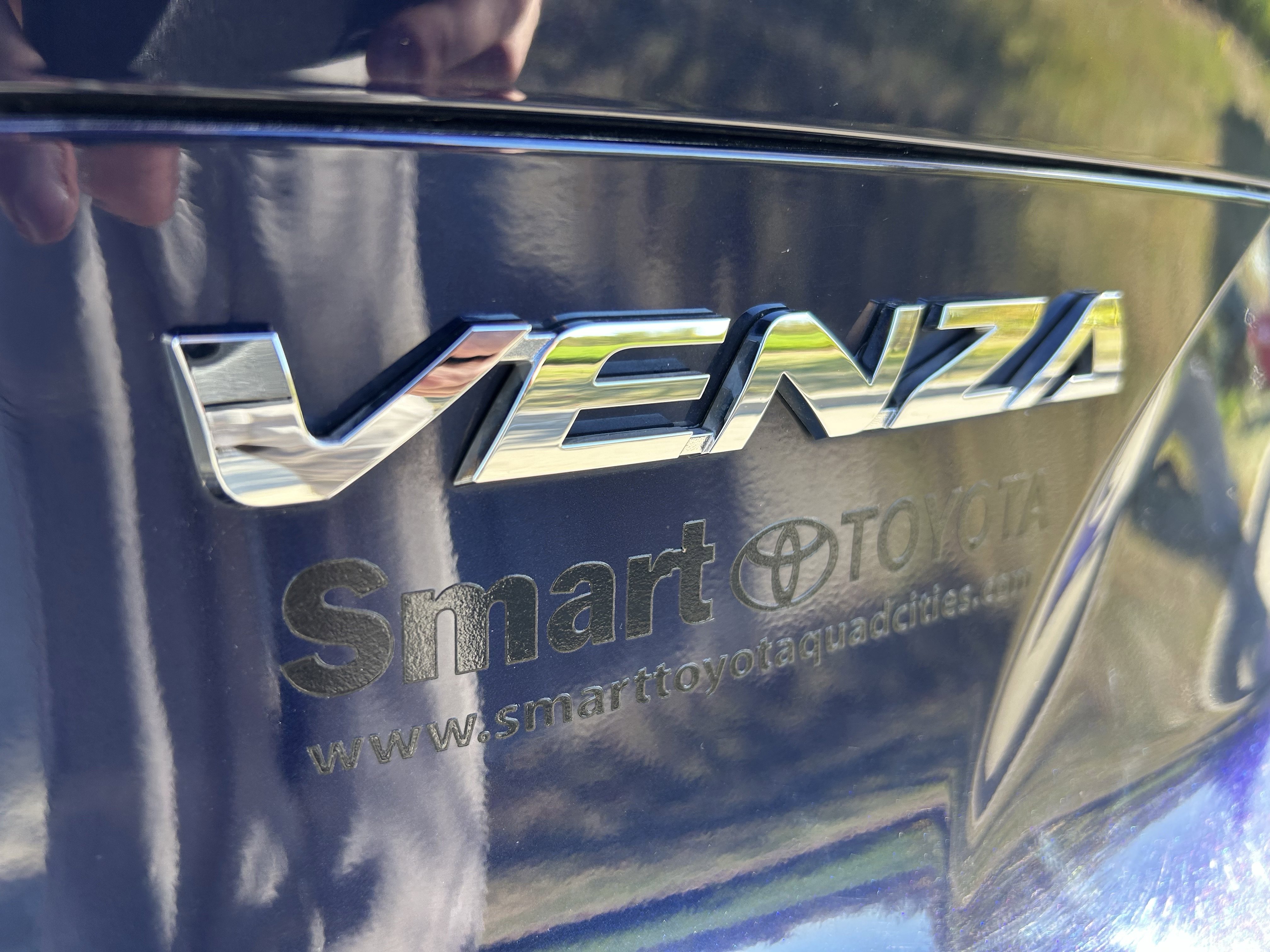 Certified 2022 Toyota Venza Limited w/ Advanced Technology Package image 8