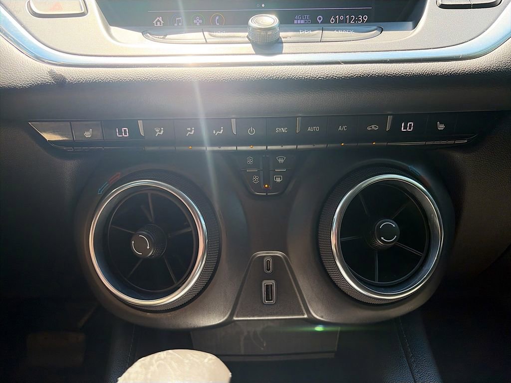 Used 2019 Chevrolet Blazer LT FWD image 21