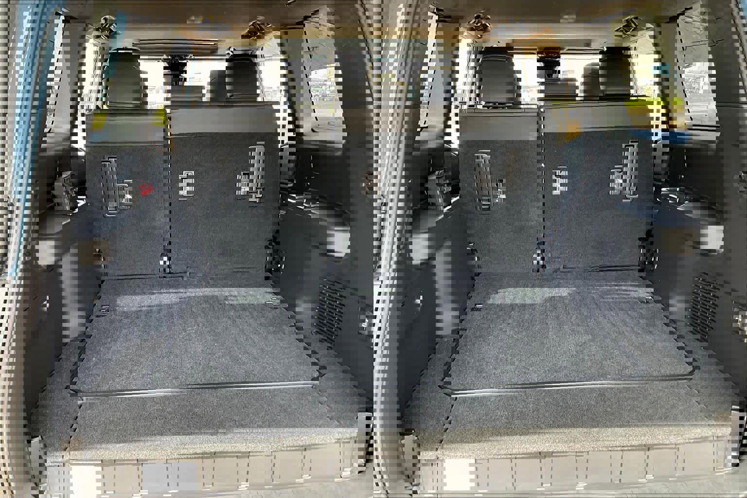 Used 2024 Toyota Land Cruiser image 32