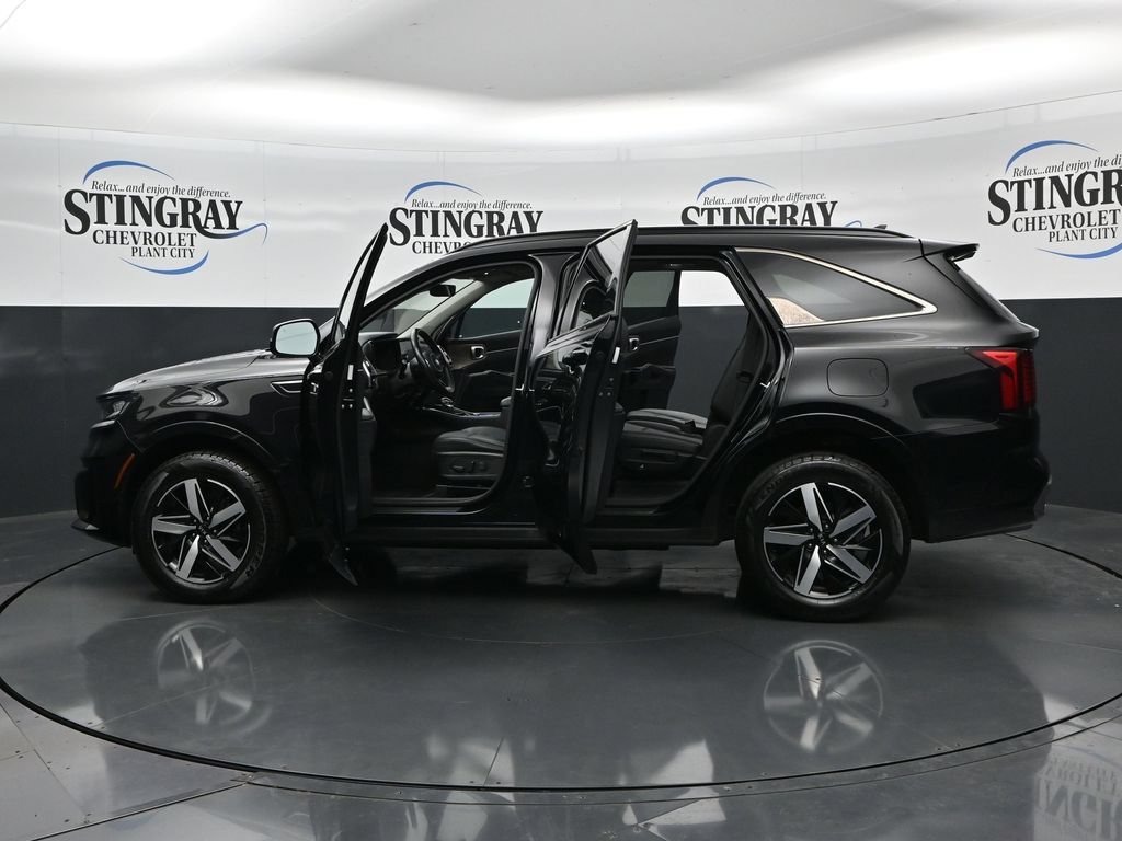 Used 2021 Kia Sorento EX w/ Panoramic Sunroof Package AWD/4WD image 37