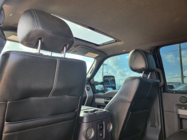 Used 2016 Ford F250 Lariat w/ Lariat Ultimate Package AWD/4WD image 27