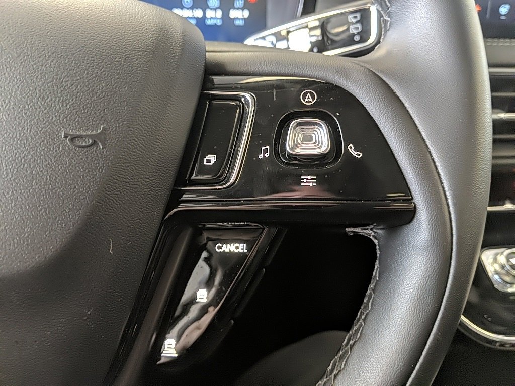 Used 2023 Lincoln Corsair FWD w/ Equipment Group 101A image 16