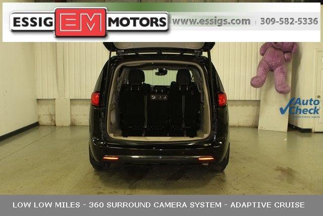 Used 2020 Chrysler Pacifica Touring-L Plus w/ Tire & Wheel Group image 40