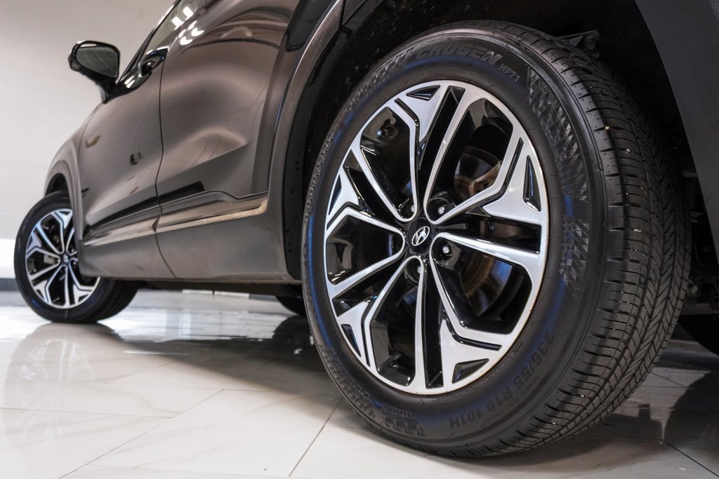 Used 2020 Hyundai Santa Fe Limited image 10