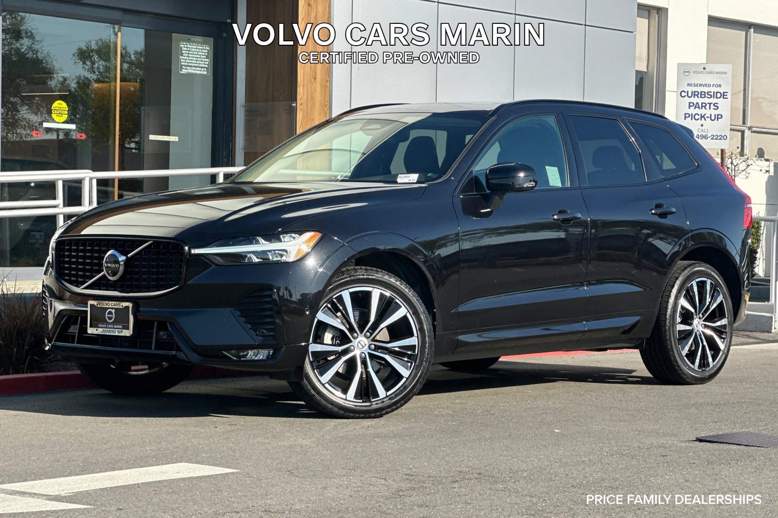 Certified 2024 Volvo XC60 B5 Plus AWD/4WD image 1