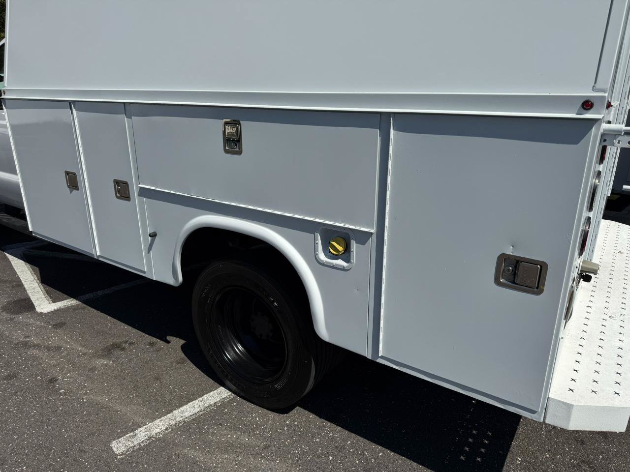 Used 2012 Ford F550 Luxury RWD image 14