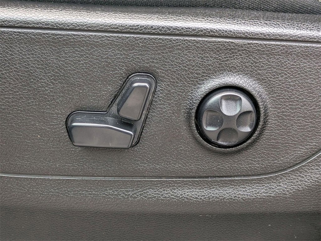 Used 2019 RAM 1500 Big Horn image 13