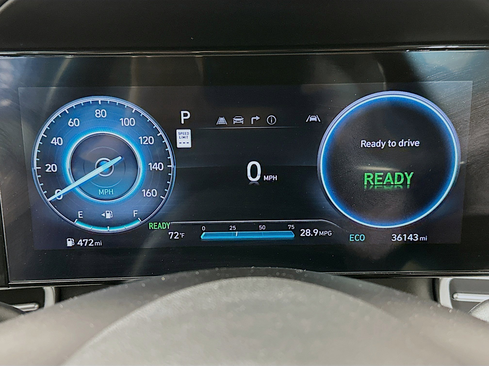 Used 2025 Hyundai Elantra Limited image 19