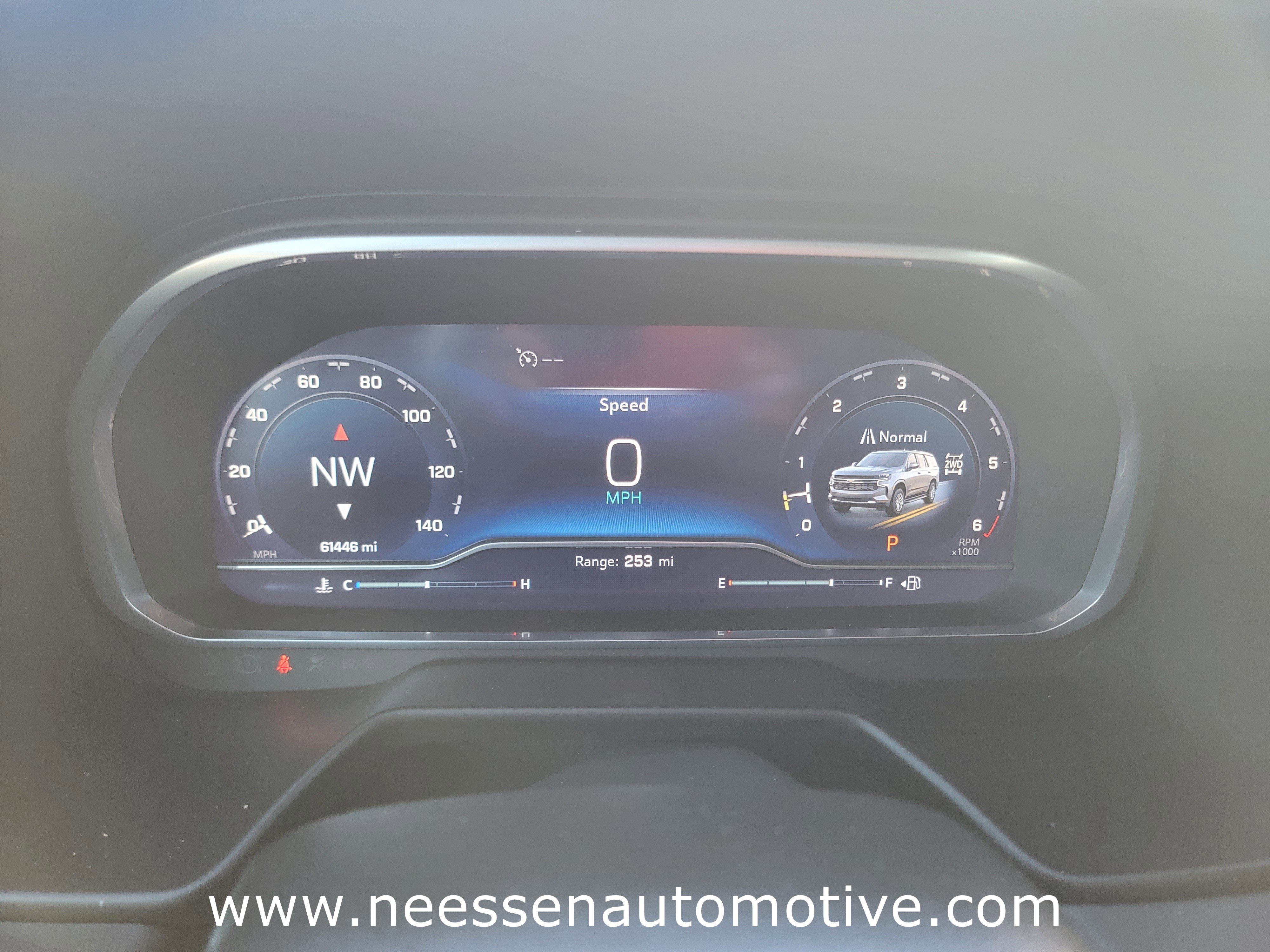 Used 2023 Chevrolet Suburban RST w/ Luxury Package image 22