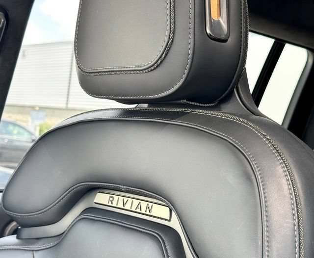 Used 2024 Rivian R1S Adventure AWD/4WD image 24