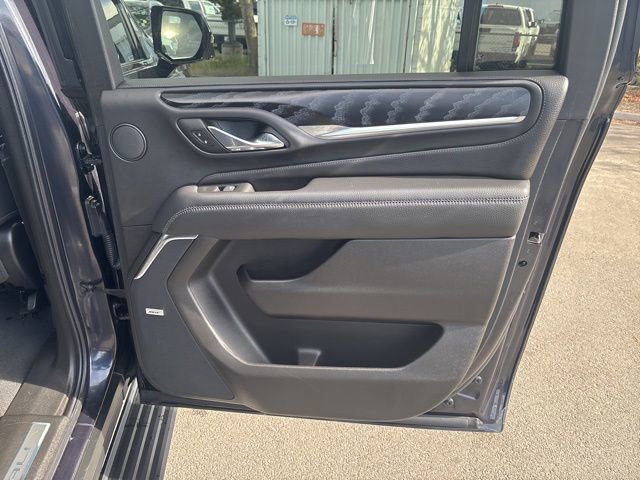 Used 2024 GMC Yukon XL Denali image 38