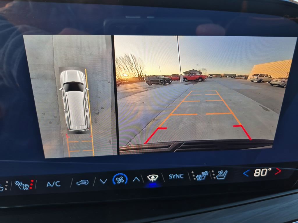 New 2026 Chevrolet Suburban Premier image 20