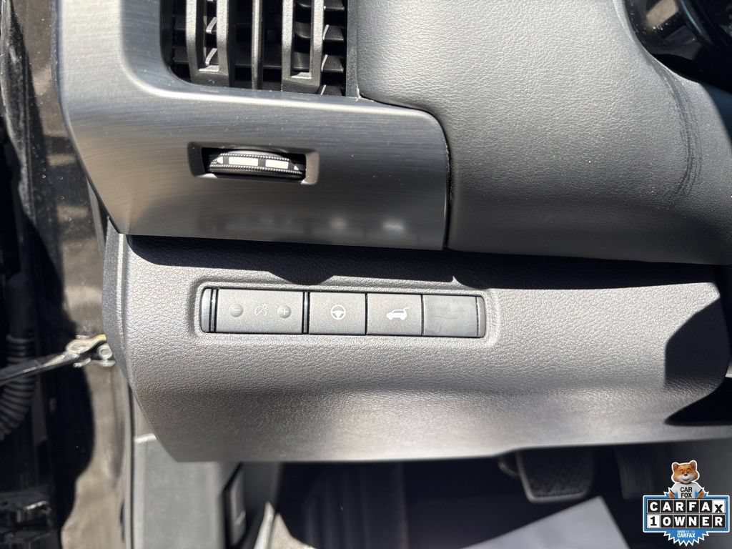 Used 2025 Nissan Pathfinder SL FWD image 61
