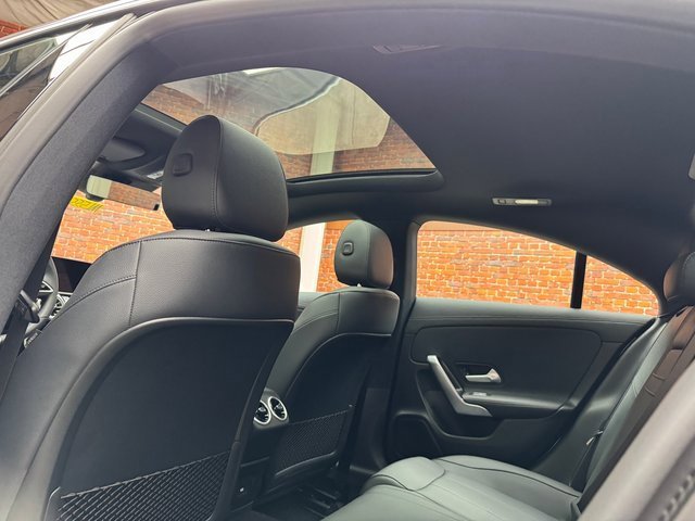 Used 2025 Mercedes-Benz CLA 250 4MATIC image 24