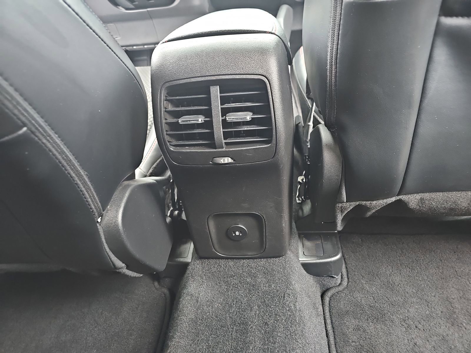 Used 2024 Ford Escape ST-Line image 14