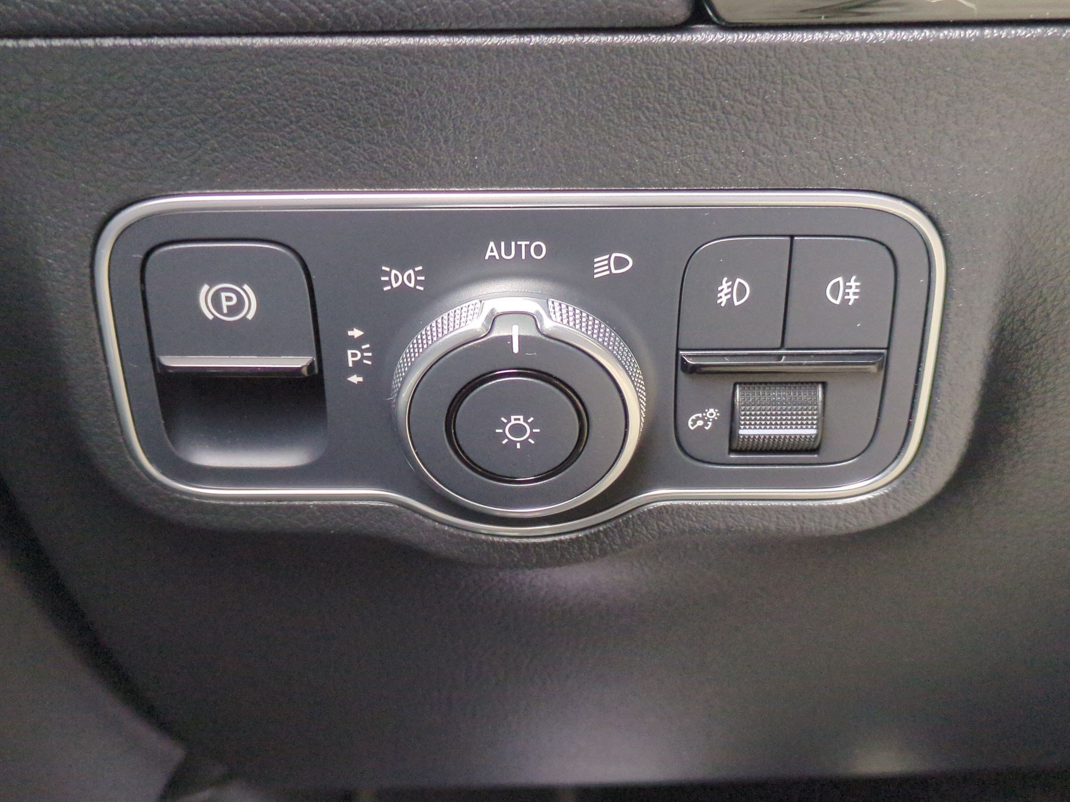 Certified 2023 Mercedes-Benz GLA 250 4MATIC image 16