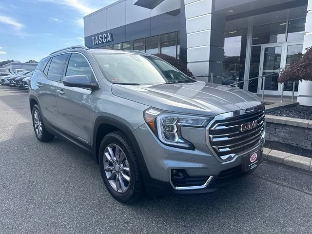 Used 2023 GMC Terrain SLT w/ Infotainment Package II AWD/4WD image 1