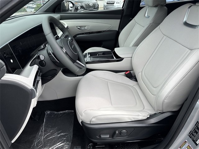 New 2025 Hyundai Tucson Limited image 9