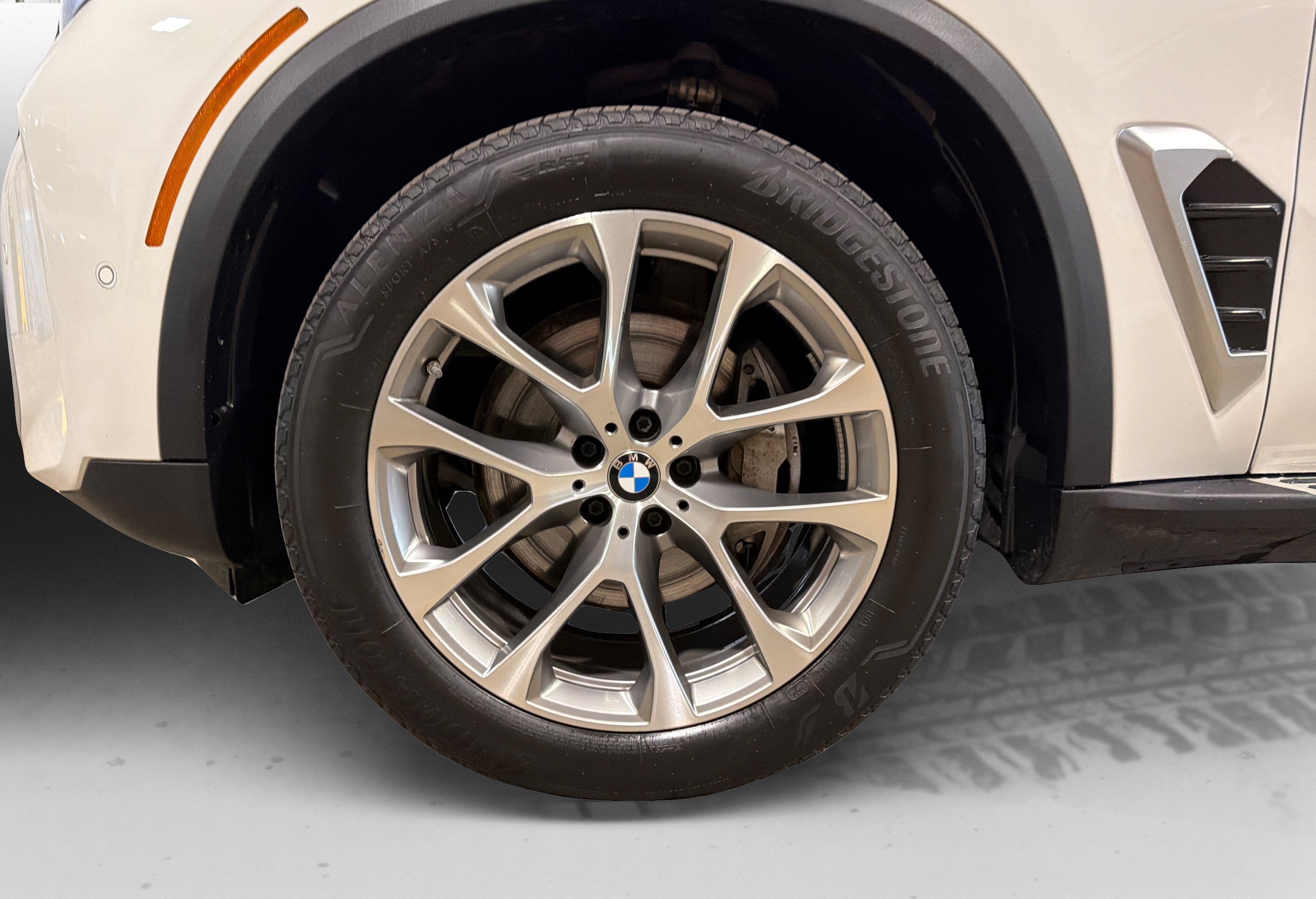 Used 2026 BMW X5 xDrive40i AWD/4WD image 54