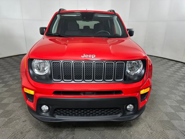 Used 2023 Jeep Renegade Latitude w/ Sun/Sound Group image 8