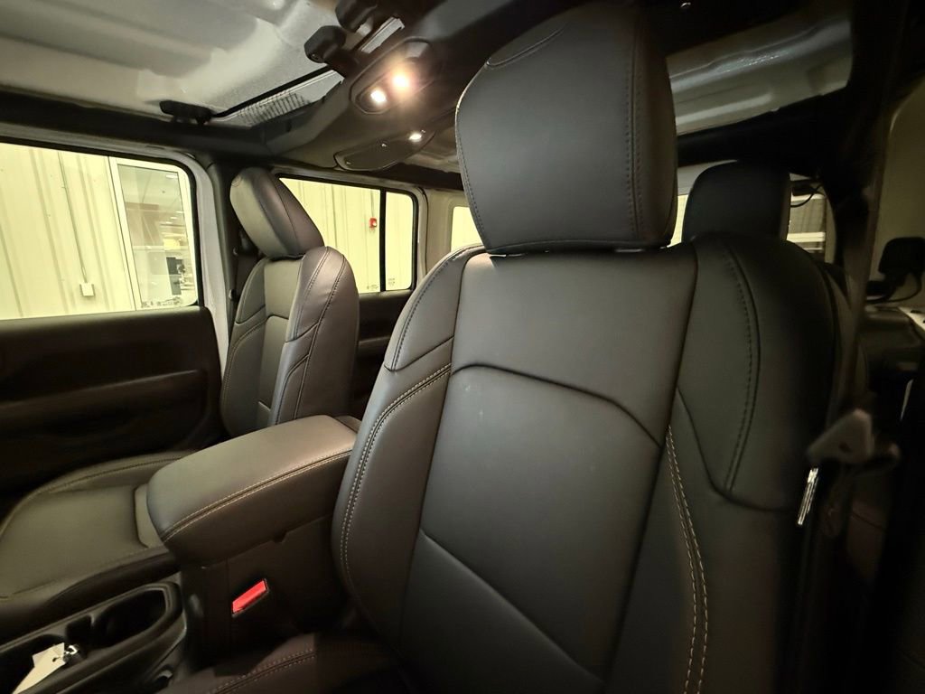 New 2026 Jeep Wrangler Sahara image 22