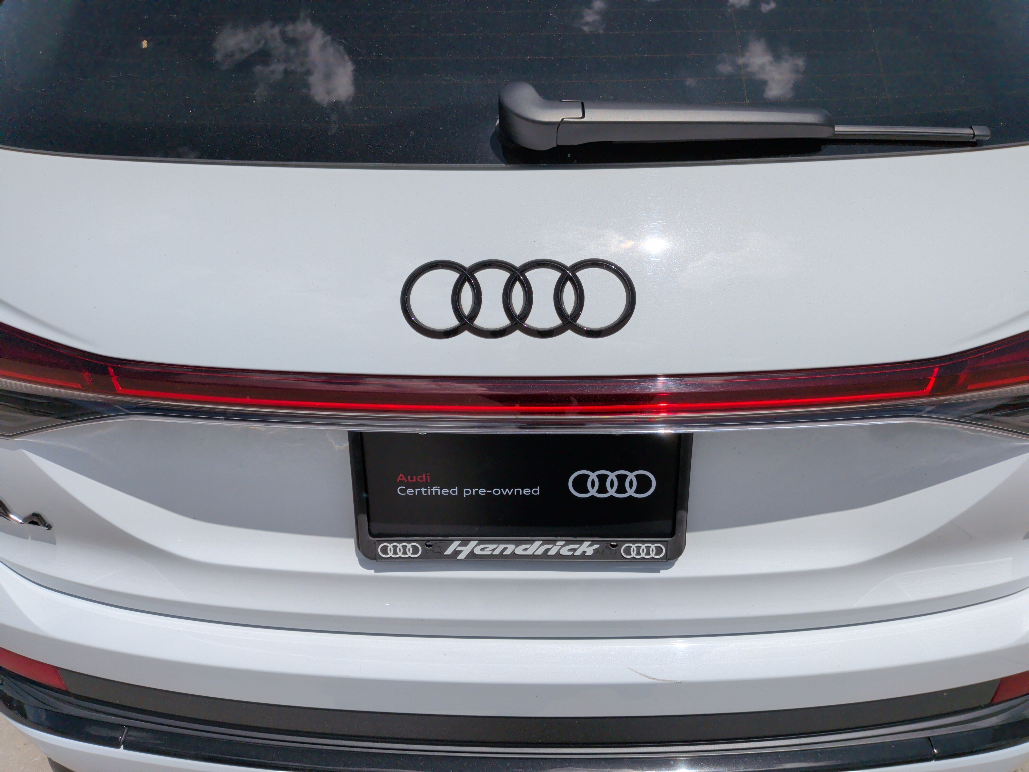 Certified 2024 Audi Q4 e-tron Premium Plus AWD/4WD image 39