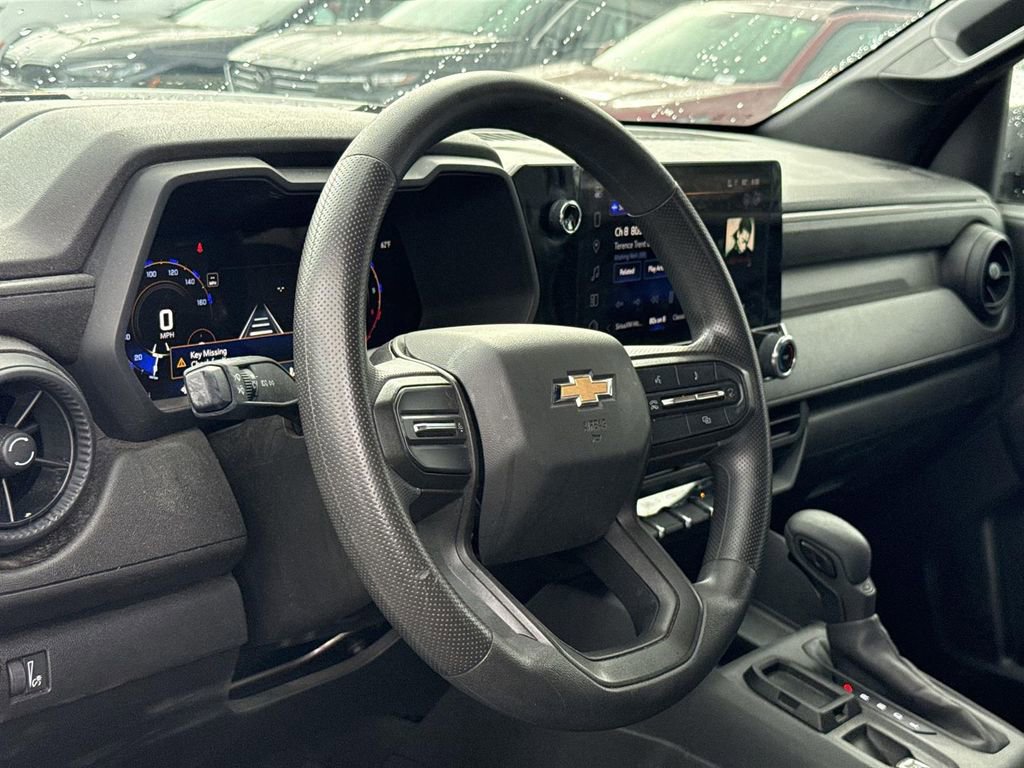 Used 2024 Chevrolet Colorado W/T image 9