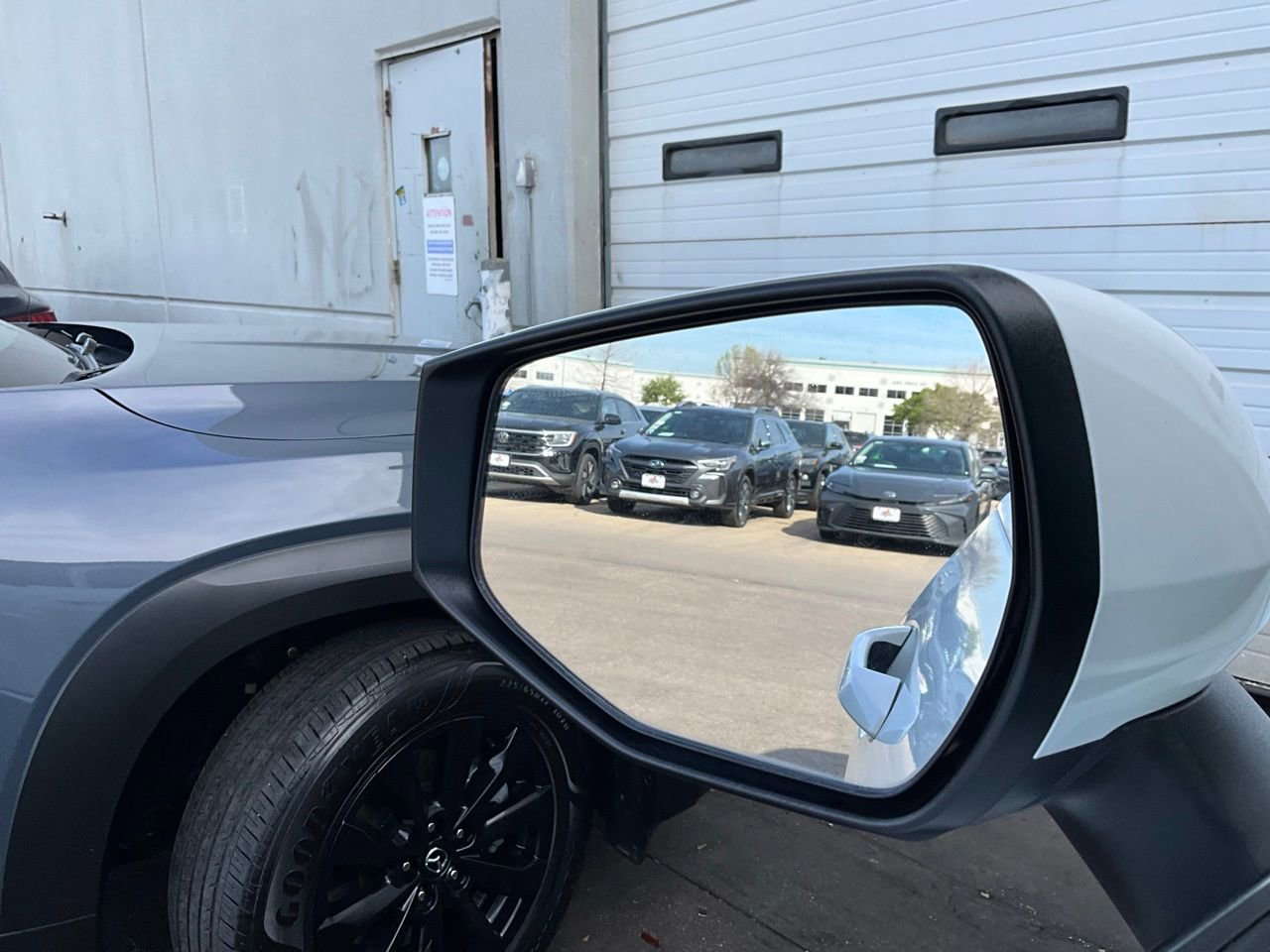 Used 2025 Kia Sportage LX image 18