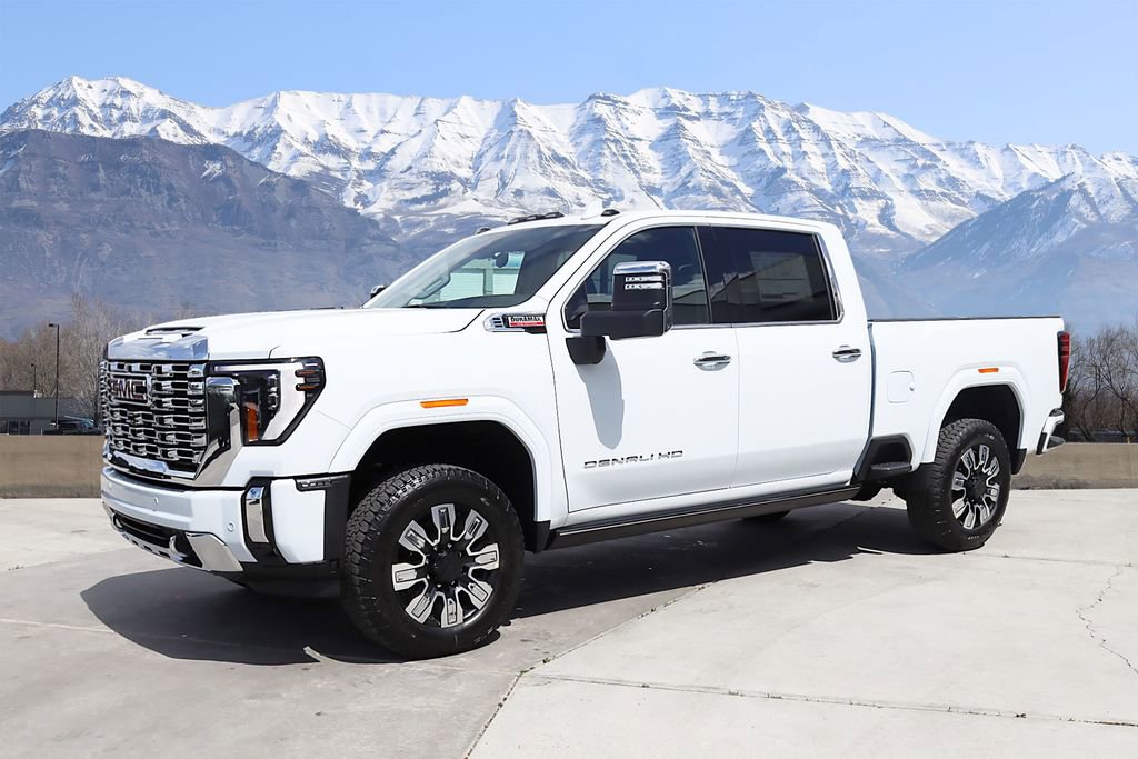 New 2026 GMC Sierra 3500 Denali w/ Denali Reserve Package AWD/4WD image 2