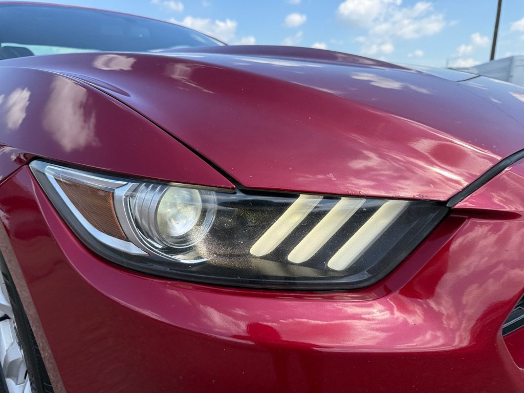 Used 2017 Ford Mustang Coupe RWD image 24