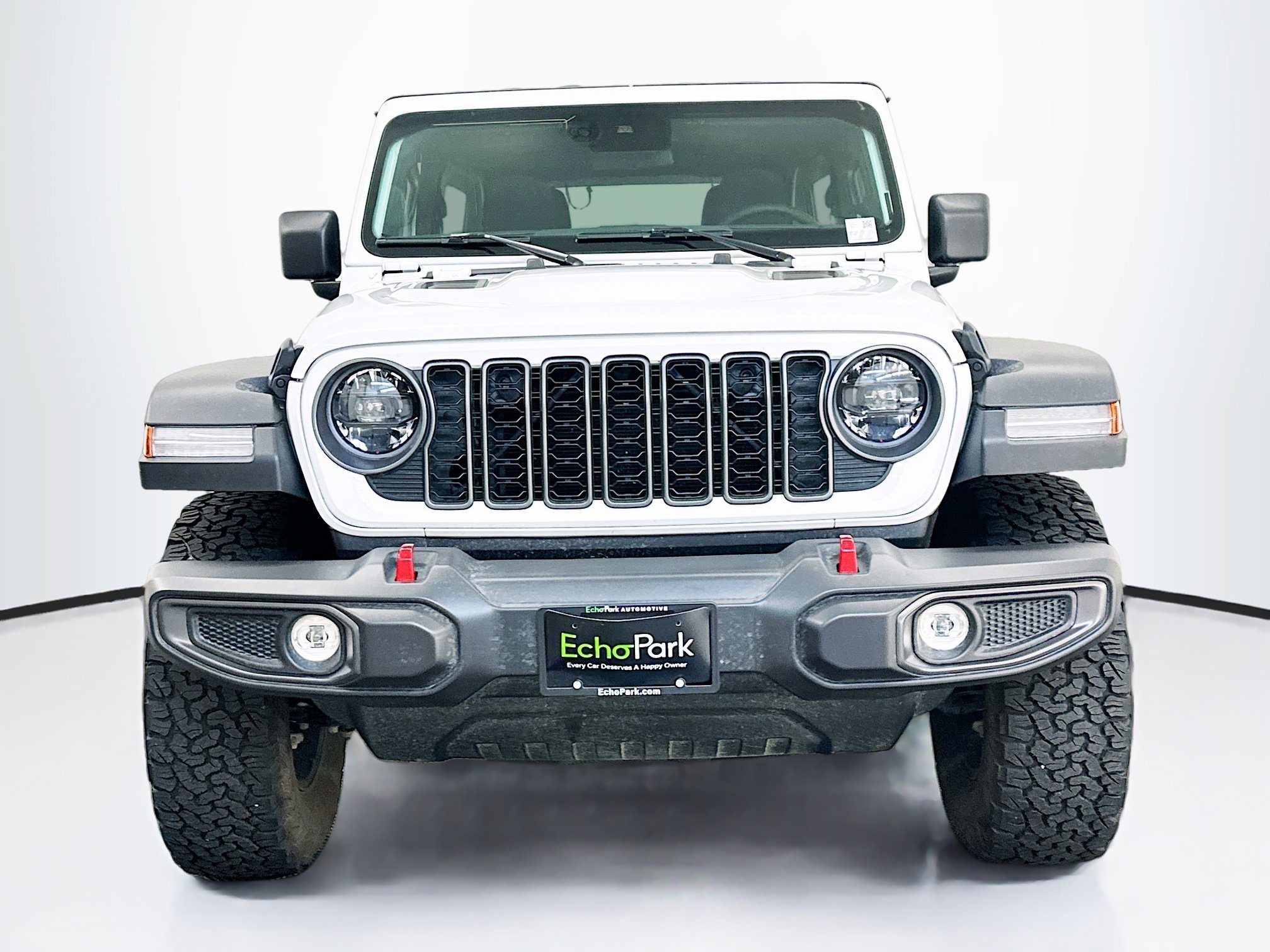 Used 2025 Jeep Wrangler Unlimited Rubicon image 2