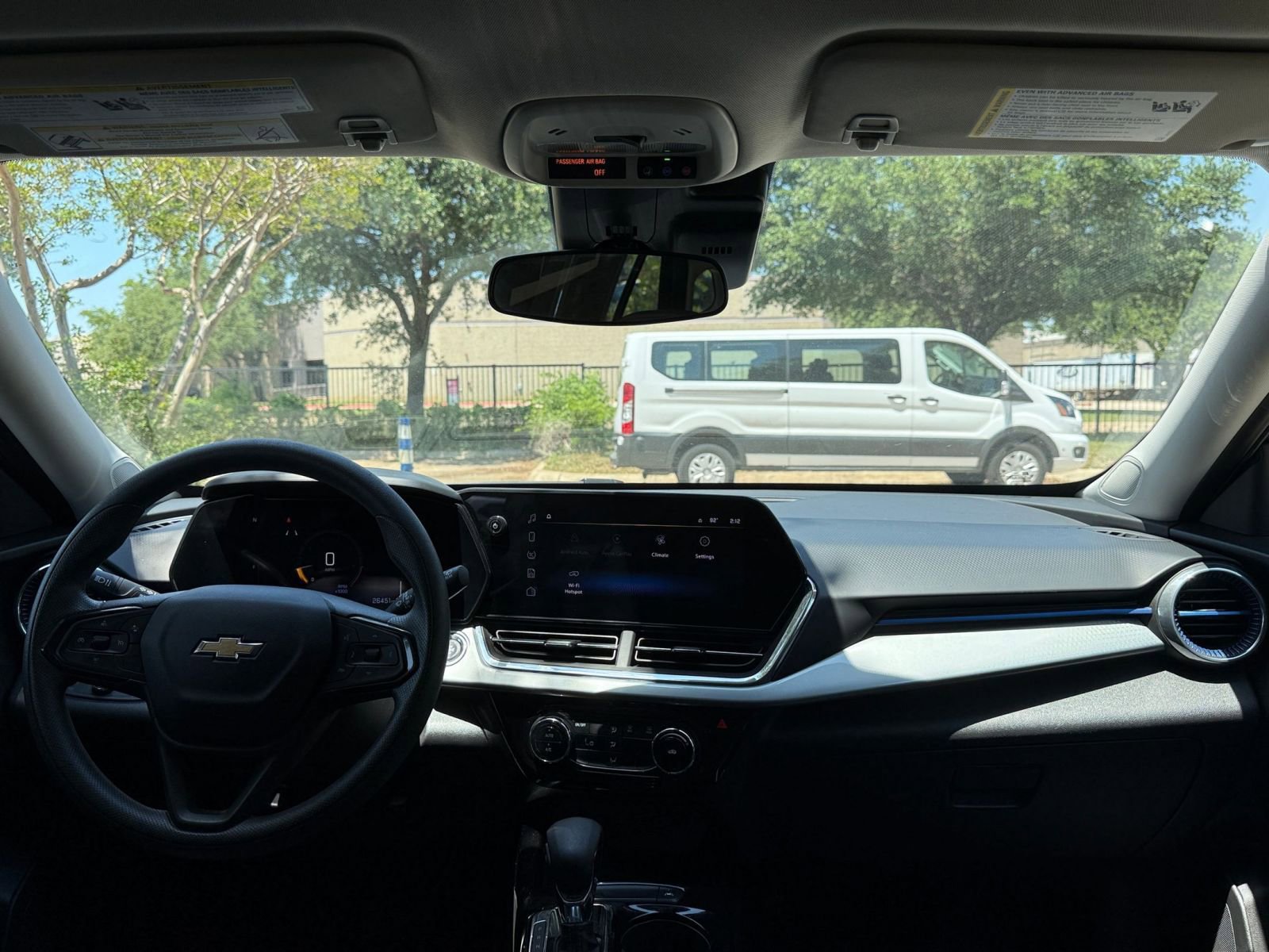 Used 2025 Chevrolet Trax LT FWD image 34