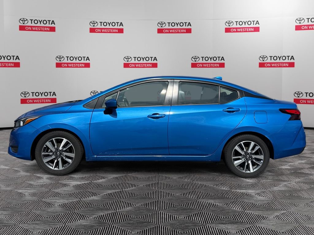 Used 2023 Nissan Versa SV image 6