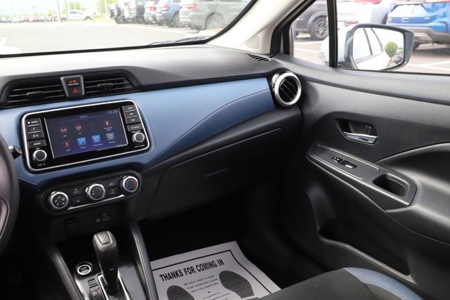 Used 2025 Nissan Versa SV FWD image 25