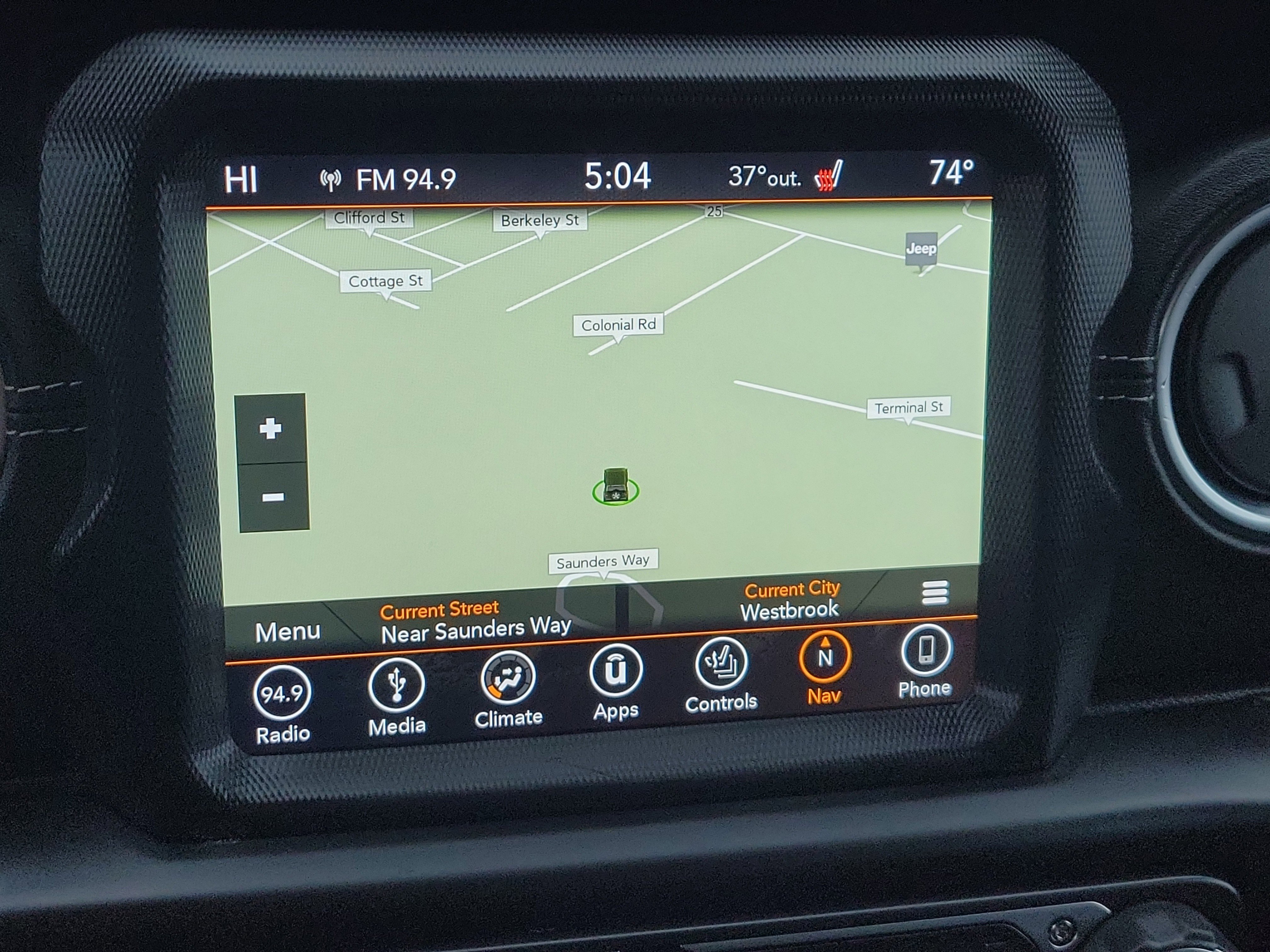 Used 2018 Jeep Wrangler Unlimited Sahara image 27