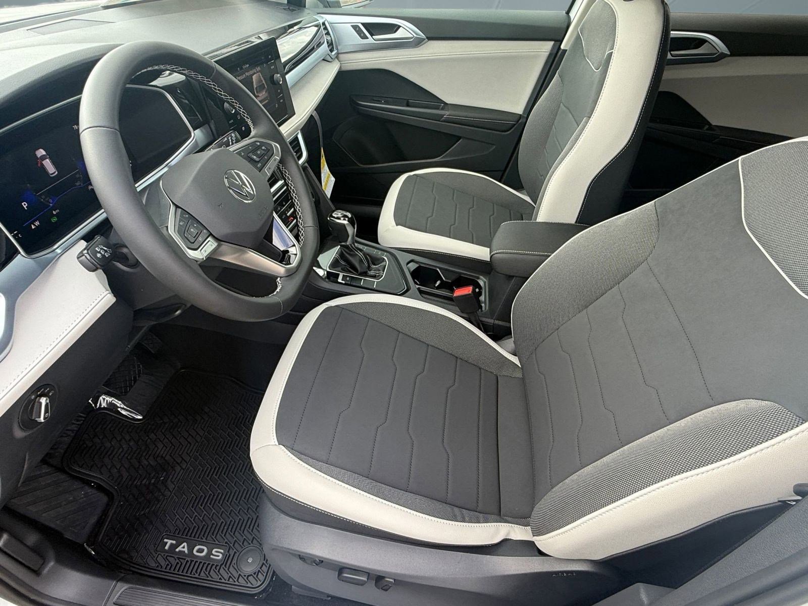 New 2026 Volkswagen Taos SE image 5