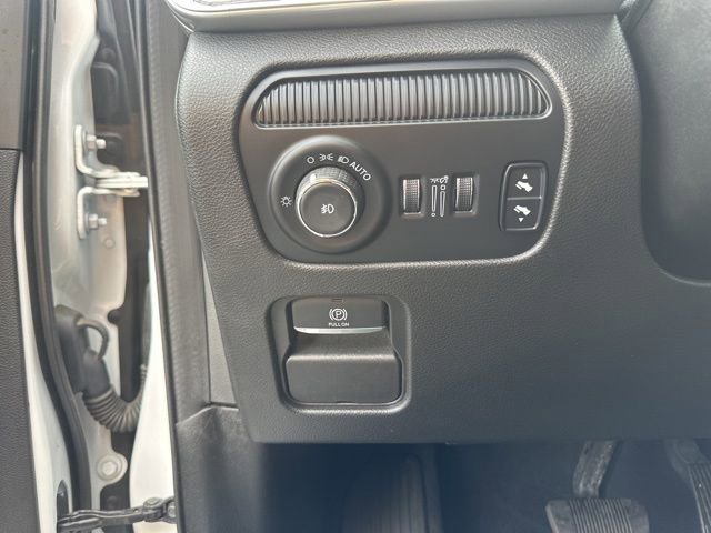 Used 2024 Jeep Wagoneer Series II w/ Flexible Seating Group AWD/4WD image 14
