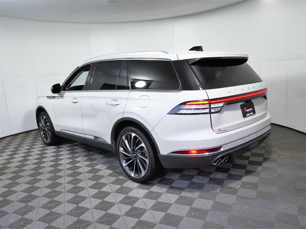 Certified 2025 Lincoln Aviator Reserve w/ Illumination Package image 6