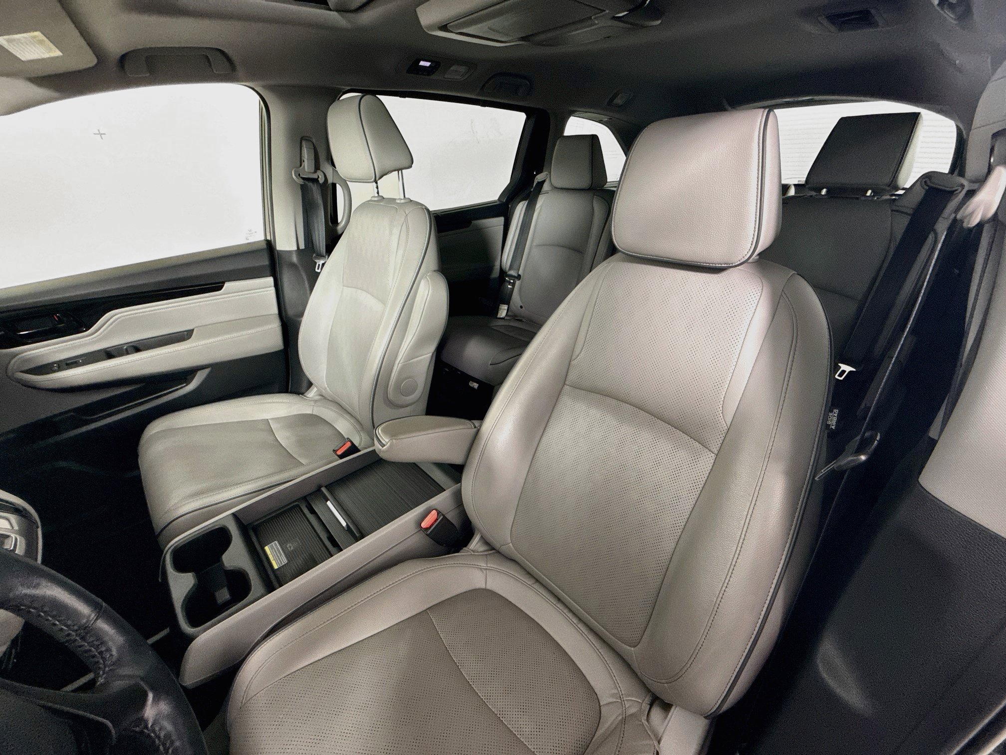 Used 2021 Honda Odyssey Elite image 11