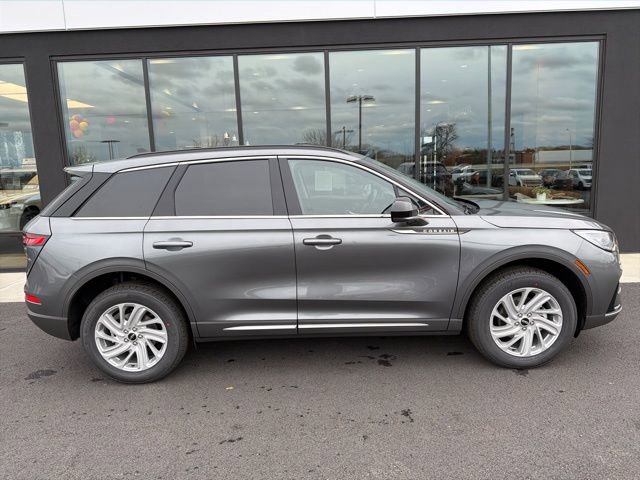 New 2026 Lincoln Corsair Premiere image 2