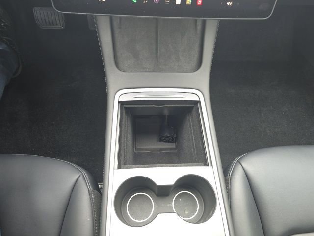 Used 2023 Tesla Model 3 Standard Range image 19