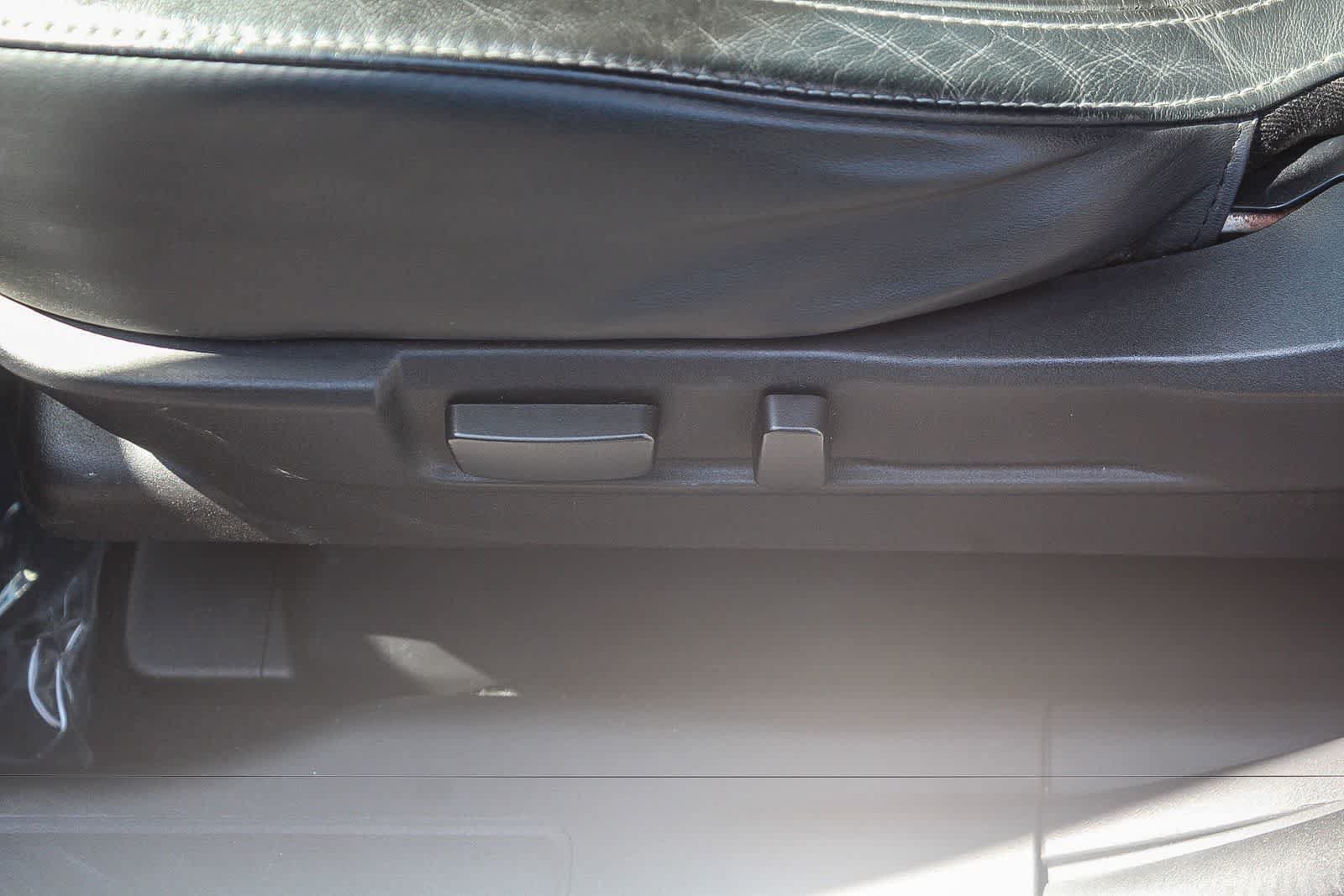 Used 2019 Mitsubishi Outlander GT AWD/4WD image 27